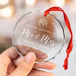 Personalized First Christmas Married Ornament - Newlywed Gifts, Glass Ornament For Couple, Christmas Tree Decoration -Gift Series Store FMSJGOLTTT060824001 MK04