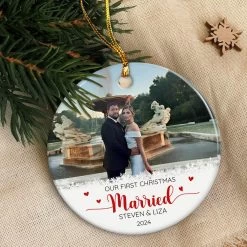 Personalized First Christmas Married Ornament Couple Christmas Ceramic Ornaments With Photo Picture Wedding Marriage Custom Name Keepsake Gift For Couples Newlywed Xmas Tree Decor -Gift Series Store FMSJOCLTPV190723001 Mk6 f08fbf5b 3017 4050 b149 f1259f2afd37